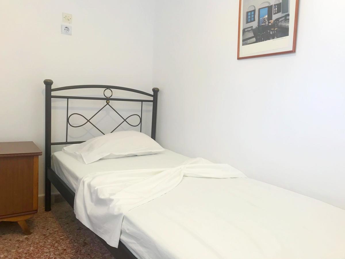 Katerina Beach Rooms อานดรอส ภายนอก รูปภาพ